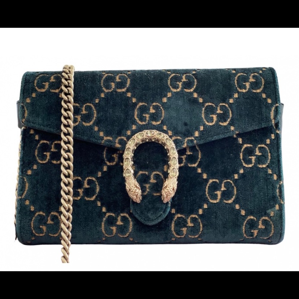 Gucci velvet dionysus wallet on chain